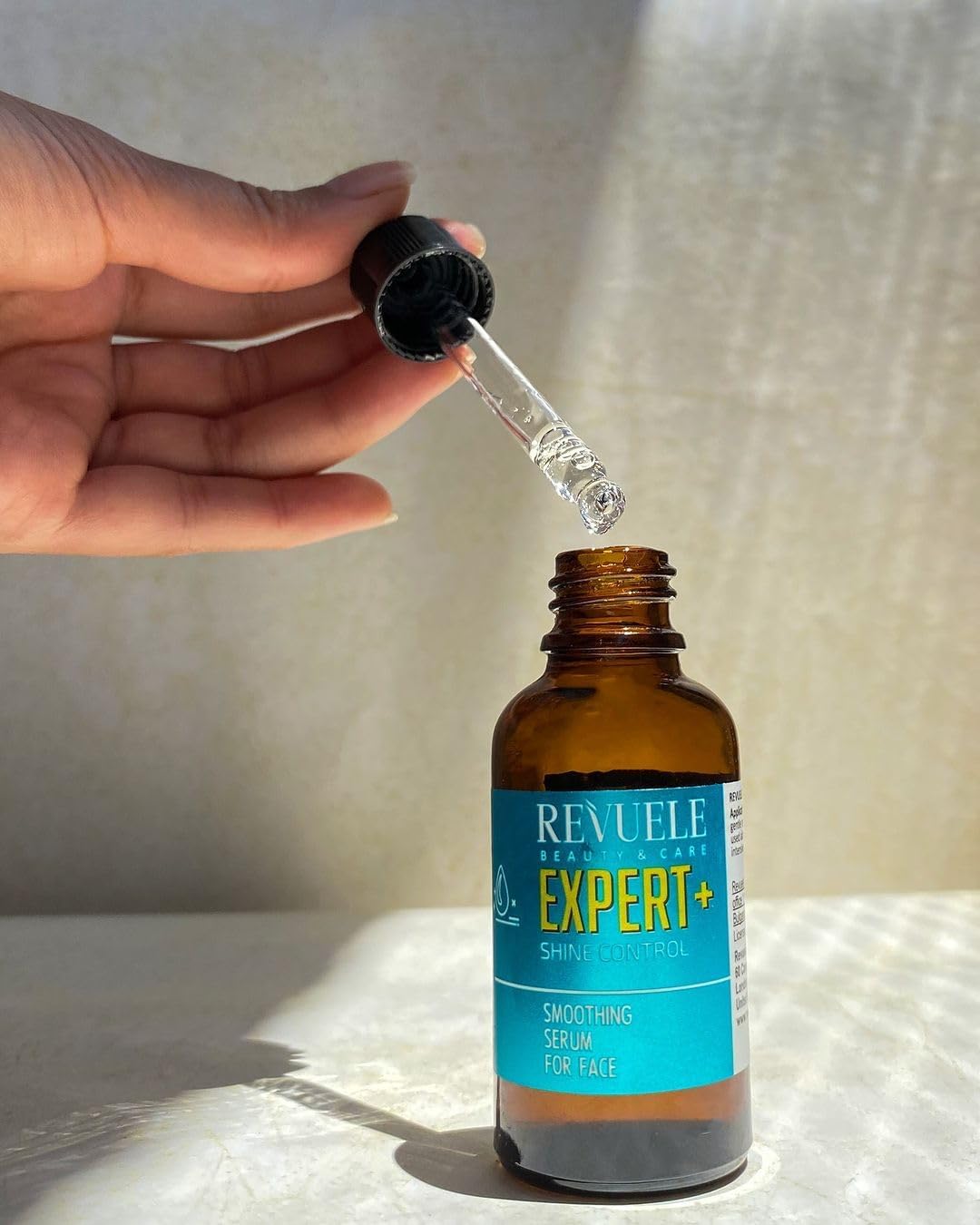 REVUELE EXPERT+SHINE CONTROL SMOOTHING 25 ml FACE SERUM 10% EVERMATT™ , FRUIT AHA ACID